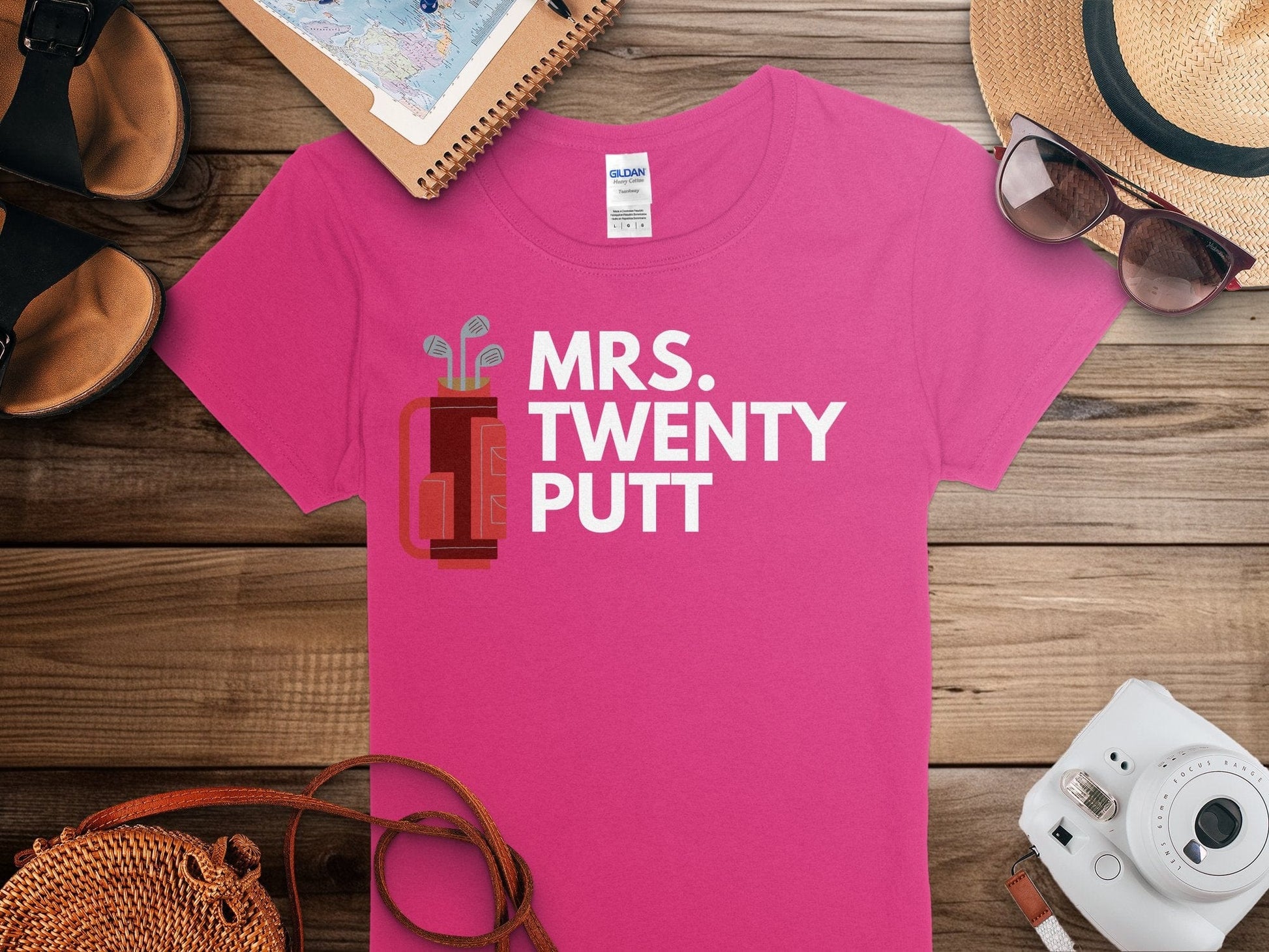 Funny Golfer Gifts  Womens TShirt Mrs Twenty Putt Golf Womans T-Shirt